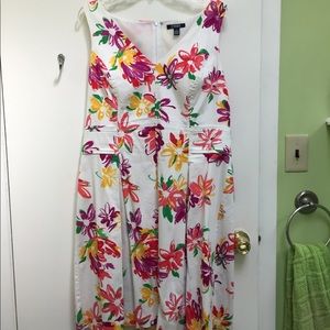 CHAPS floral dress, size 16 sleeveless